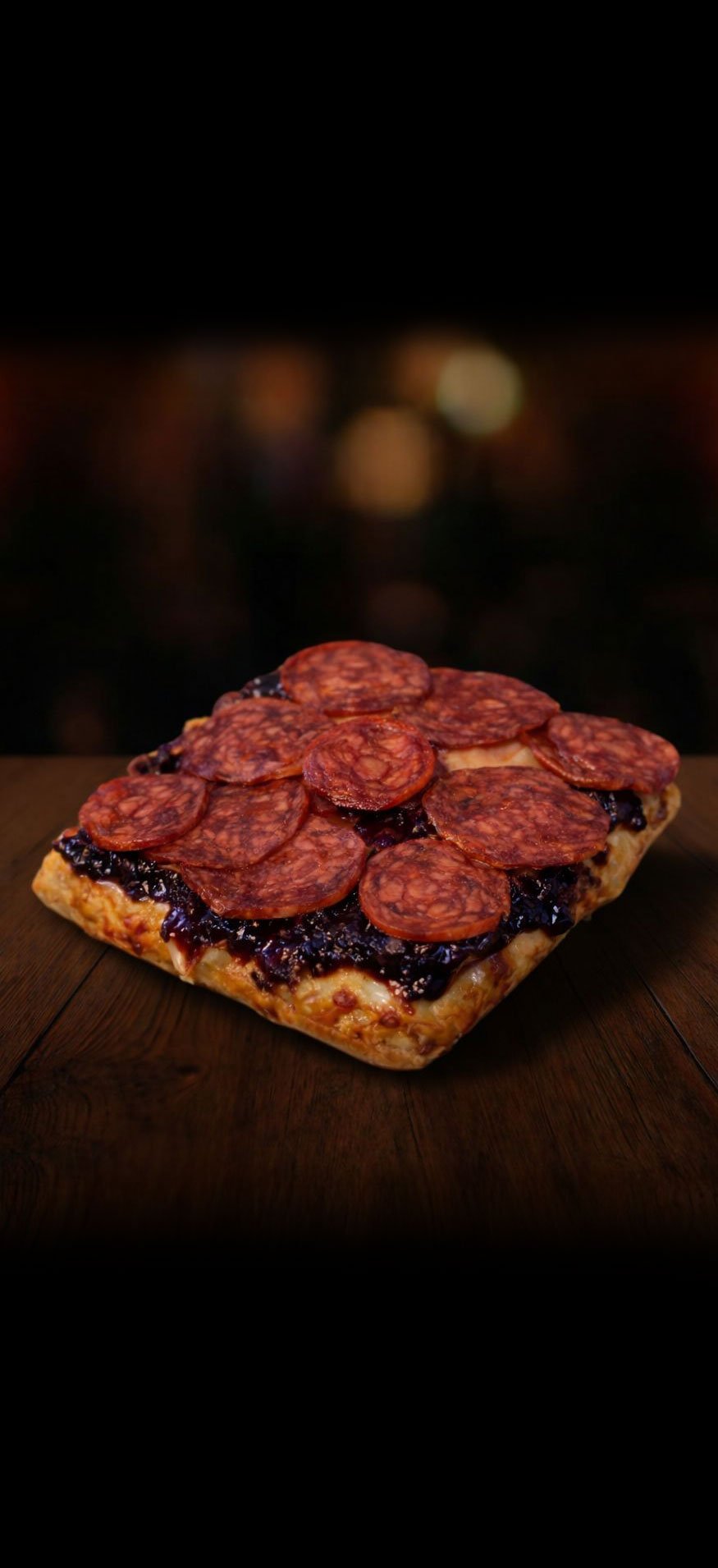 Focaccia Longaniza Ib. Picante & Arándanos