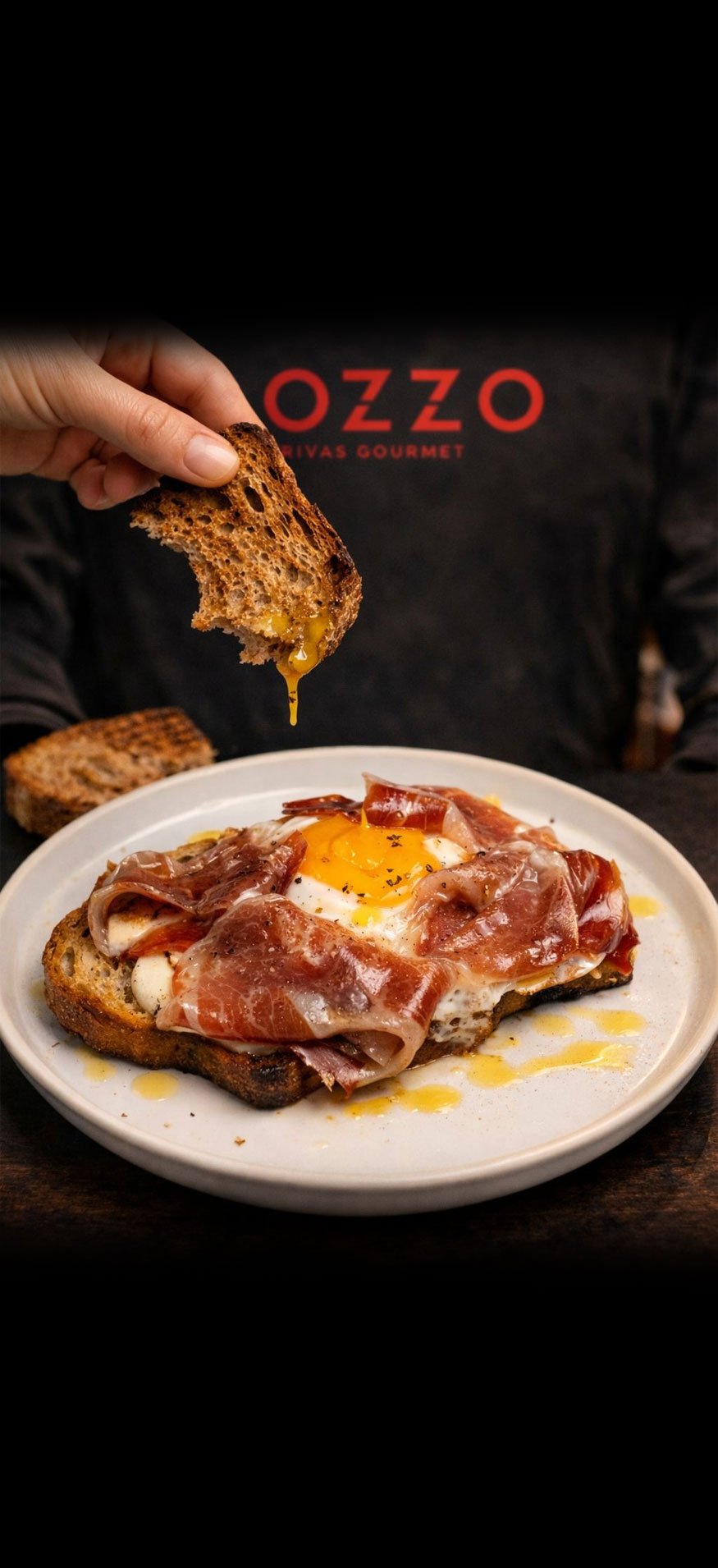 Tosta de huevo con jamón